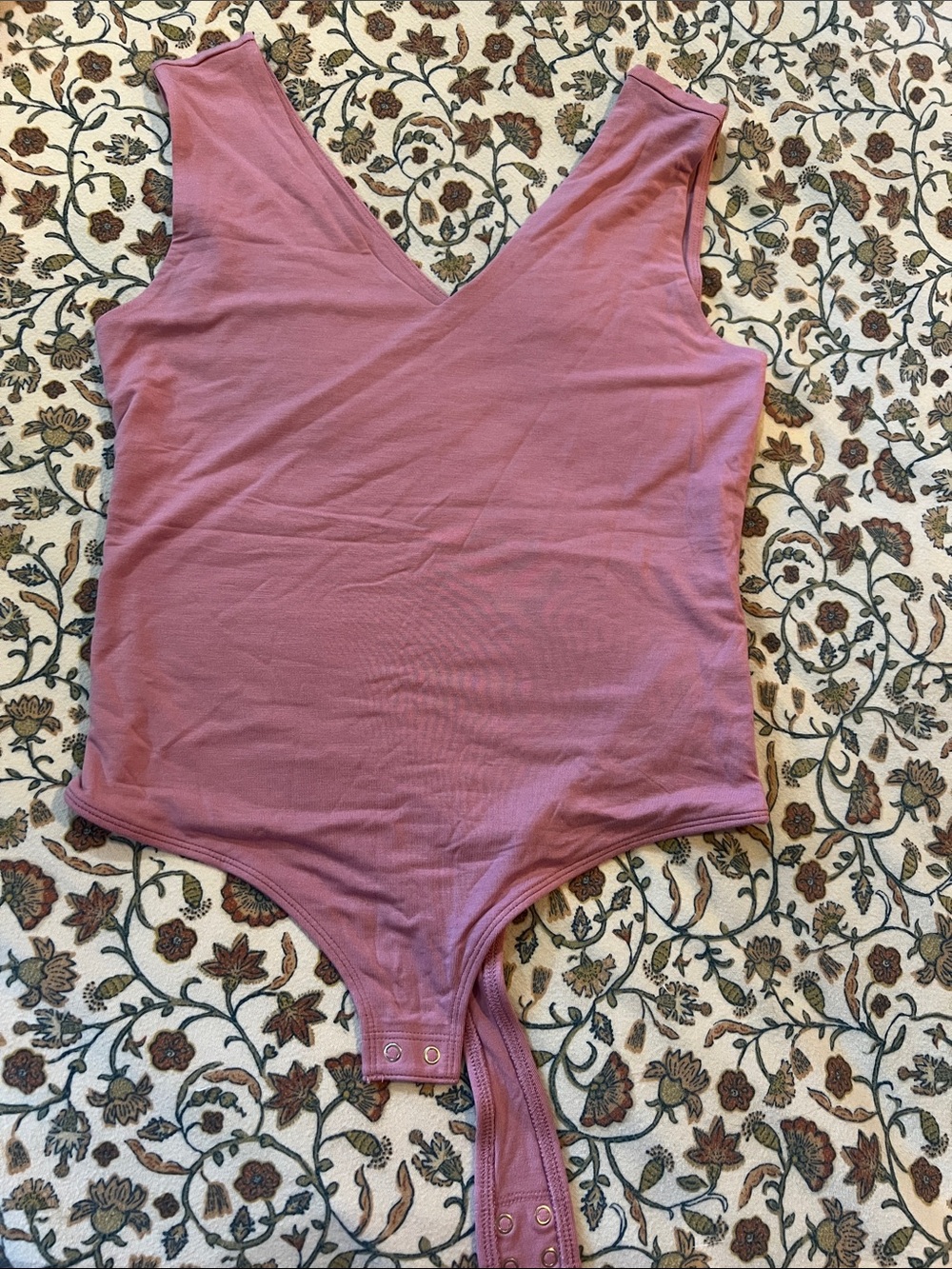 On 34th Women’s Mauve V-Neck Bodysuit